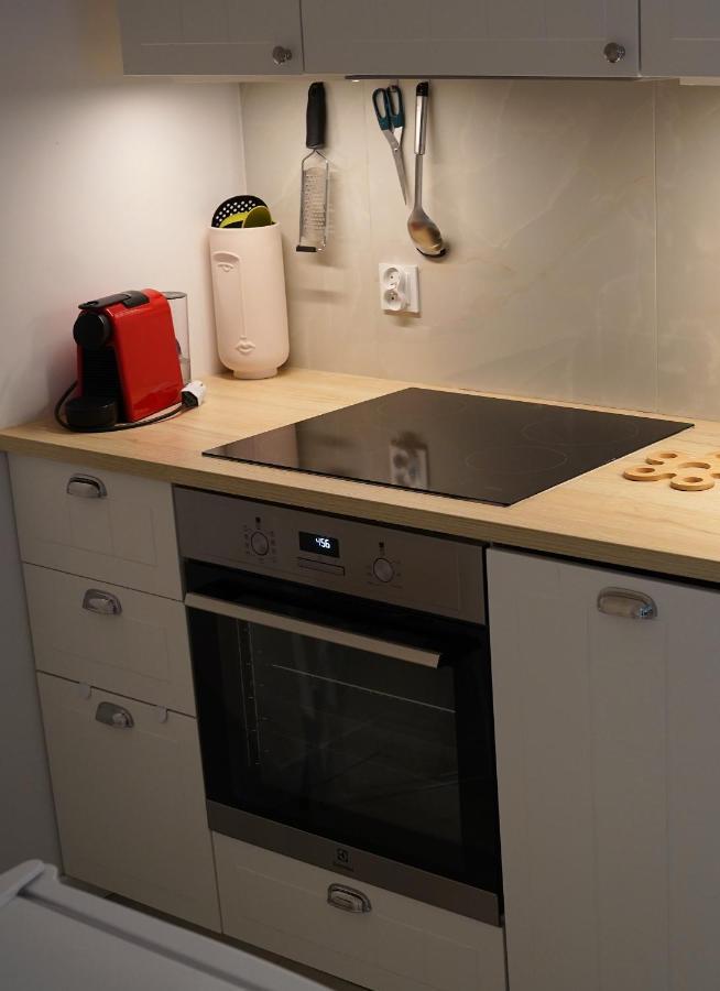 Nice Apartament With Small Tub Warsaw Exterior photo